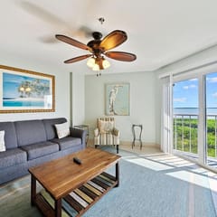 Airy Top Floor Blue Heron Suite at Ocean Pointe 3407