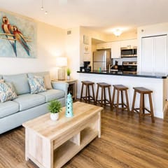 Ocean Views + SandyToes at Ocean Pointe Suites