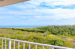 Deja Blue Oceanfront Condo- 2 Lanais, Pool + Beach