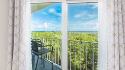 Sunbeam Dream 2BR Oceanfront Condo in Florida Keys