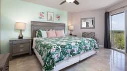 Charming & Tranquil Condo at Ocean Pointe-Sleeps 6