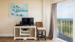 Ocean Views + SandyToes at Ocean Pointe Suites