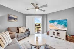 Sunshine and Sandbars Waterfront Condo - Image 2