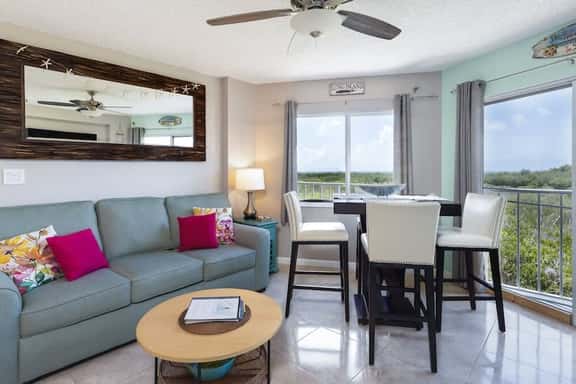 Charming & Tranquil Condo at Ocean Pointe-Sleeps 6 - Image 1