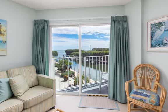 Marina & Ocean Front Suite 5202 - Image 1