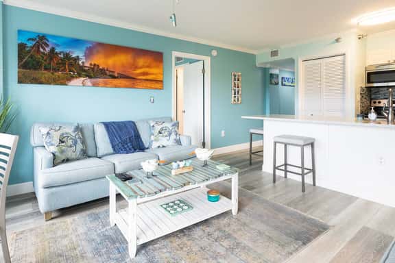 Light, Bright & Nautical Condo at Ocean Pointe - Image 1