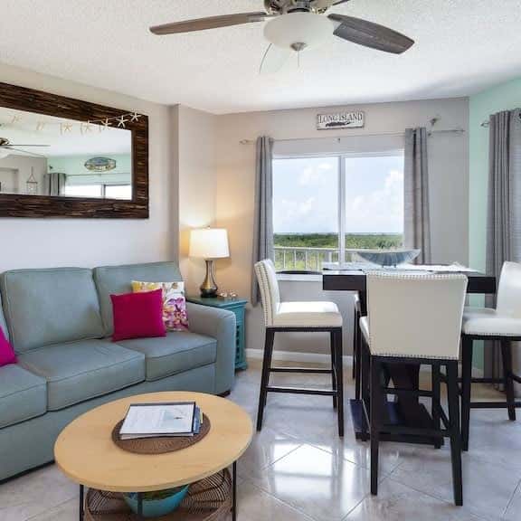 Charming & Tranquil Condo at Ocean Pointe-Sleeps 6 - Image 1