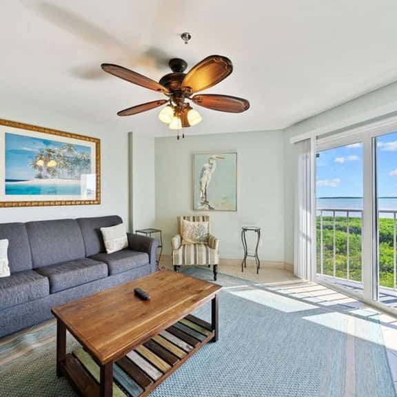 Airy Top Floor Blue Heron Suite; Ocean Pointe 3407 - Image 1