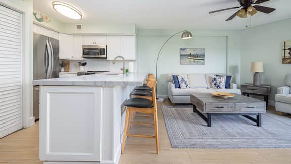 Keys Waterfront Condo: Pool, Beach & Stunning Views!