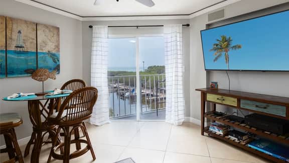 Sunrise Breeze on the Marina [Ocean Pointe 5302]