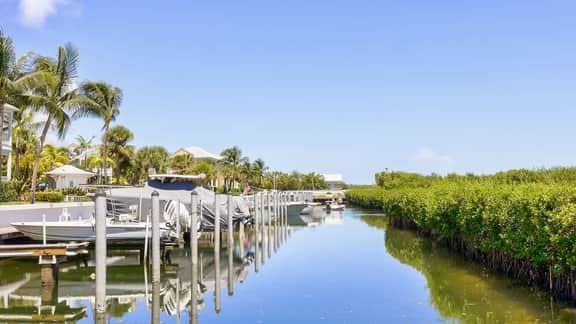 Oceanside Anglers Reef Home+Beach, Pool and Kayaks