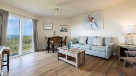Ocean Views + SandyToes at Ocean Pointe Suites
