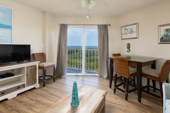Ocean Views + SandyToes at Ocean Pointe Suites - Image 5
